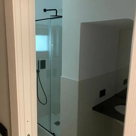 Petit Bed and Breakfast 3*